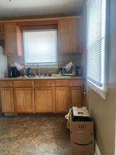 17411 Throckley Ave in Cleveland, OH - Building Photo - Building Photo