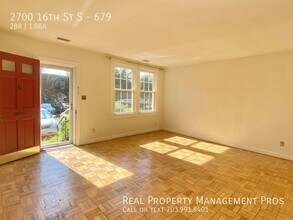 2700 16th St S in Arlington, VA - Building Photo - Building Photo