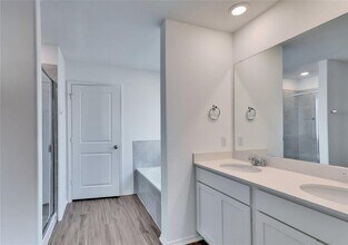 170 Barcelona in Kyle, TX - Building Photo - Building Photo