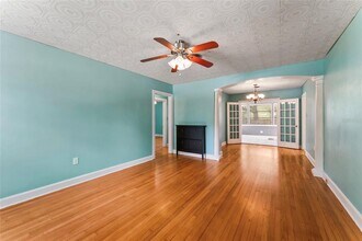 1208 E Paris St in Tampa, FL - Foto de edificio - Building Photo