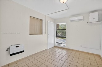 1600 S Le Jeune Rd in Miami, FL - Building Photo - Building Photo