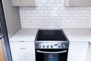 2070 Chomedey in Montréal, QC - Building Photo