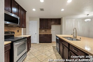7326 Concerto Dr in San Antonio, TX - Building Photo - Building Photo