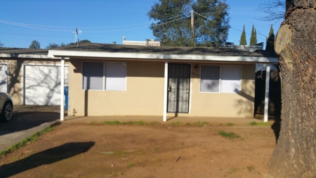 property at 2830-2830 Alfreda Way
