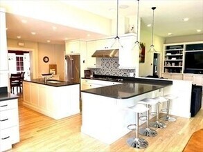 12 Kilburn Rd in Belmont, MA - Building Photo - Building Photo