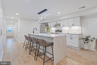 821 Decatur St NW in Washington, DC - Building Photo - Building Photo