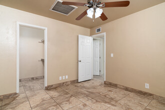 Saguaro East Apartments in Mesa, AZ - Building Photo - Building Photo