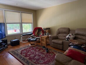 9029 La Crosse Ave in Skokie, IL - Building Photo - Building Photo