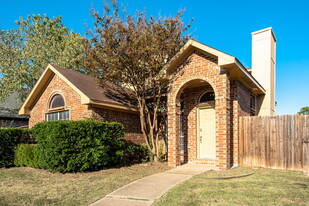 936 Remington Trail in Mesquite, TX - Foto de edificio - Building Photo