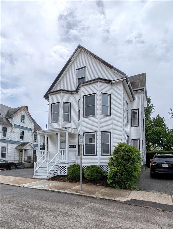 28 Ripley St, Unit #3