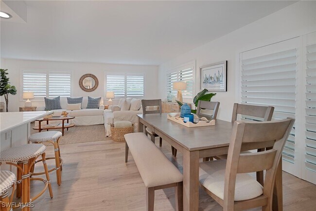 property at 1950 Gulf Shore Blvd N