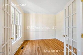 119 Camille Ct in Chapel Hill, NC - Building Photo - Building Photo