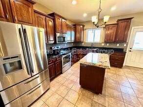 304 Dalton Ct in Wentzville, MO - Foto de edificio - Building Photo