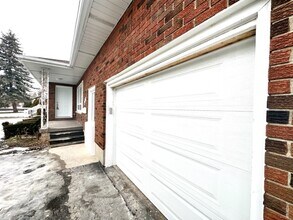 368 Broadway St in Tillsonburg, ON - Building Photo - Building Photo