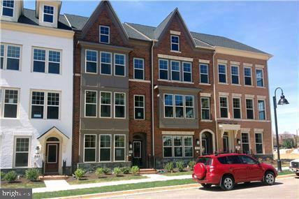 219 Strummer Ln in Gaithersburg, MD - Building Photo