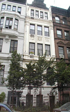 64 W 85th St in New York, NY - Foto de edificio - Building Photo