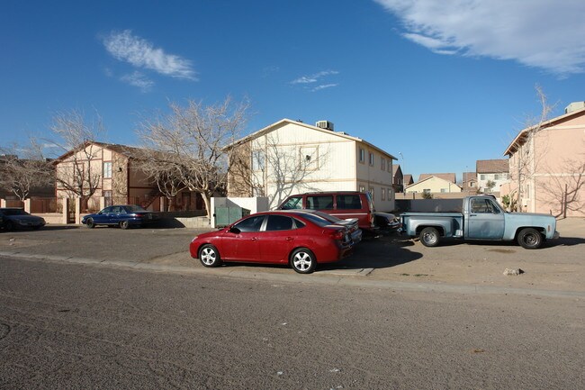 1869 Bartoli Dr in Las Vegas, NV - Building Photo - Building Photo