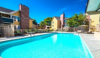 Skyview Apartment Homes in Westminster, CO - Building Photo