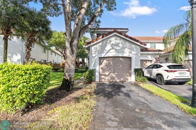 3765 San Simeon Cir in Weston, FL - Foto de edificio - Building Photo