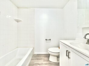 44 Highview Ave in Stamford, CT - Building Photo - Building Photo