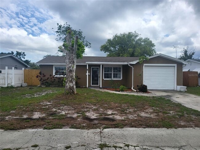 property at 3136 Huntington Rd