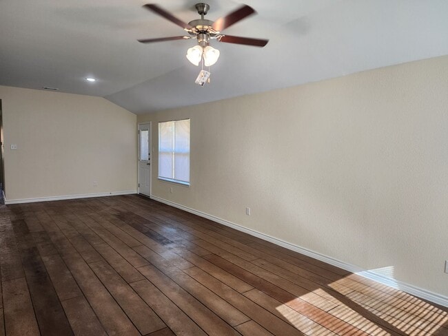 546 Lost Trl in Copperas Cove, TX - Building Photo - Building Photo
