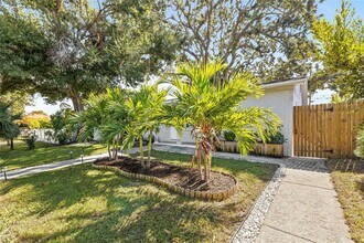 4350 1st Ave S in St. Petersburg, FL - Building Photo - Building Photo