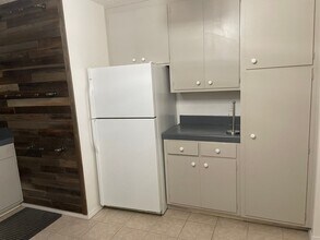 1281 Bonanza Ave in South Lake Tahoe, CA - Building Photo - Building Photo