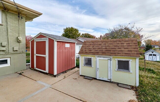 9210 Medallion Ct in St. Louis, MO - Building Photo - Building Photo