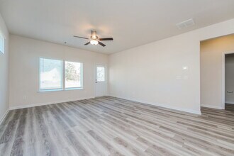 317 Limestone Cir in Conyers, GA - Building Photo - Building Photo