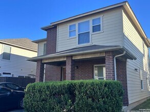 106 Adelaide Oaks, Unit 07108 in San Antonio, TX - Building Photo - Building Photo