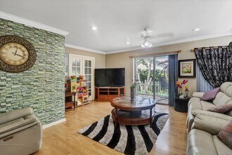 1521 Snapdragon Dr in Wellington, FL - Building Photo - Building Photo