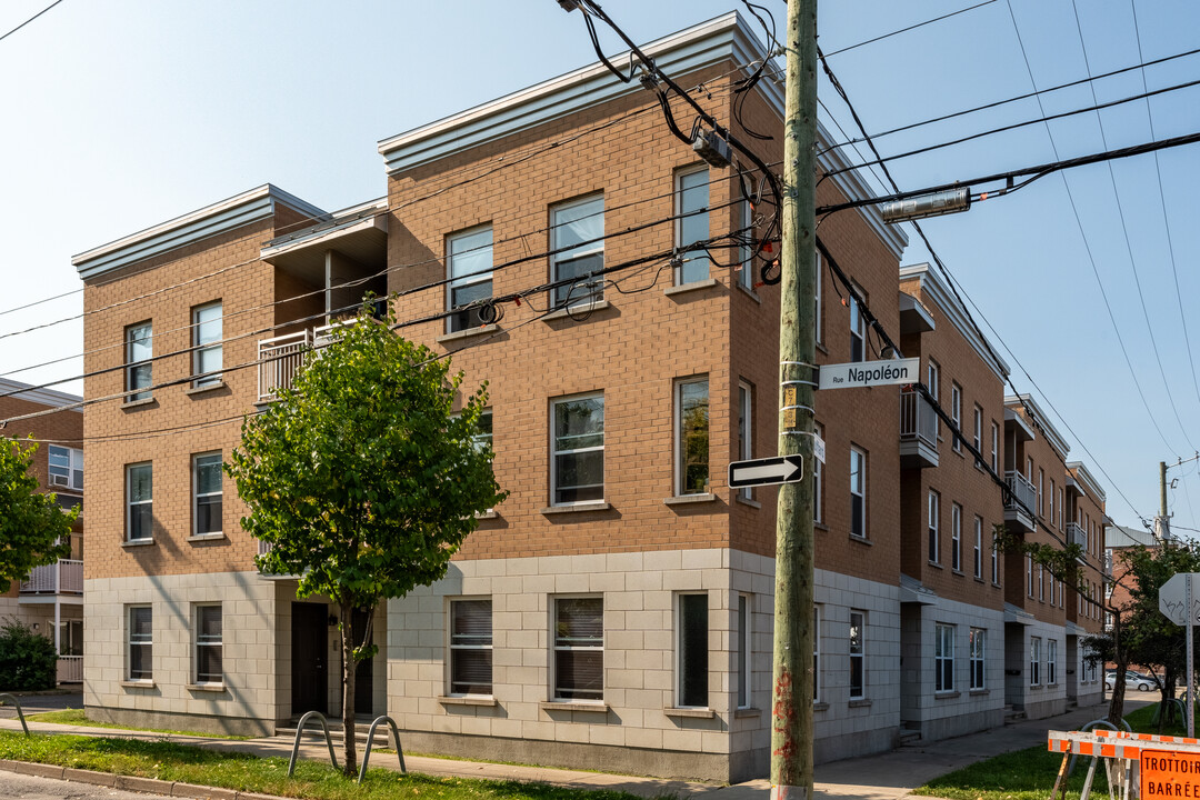 680 Napoléon Rue in Québec, QC - Building Photo