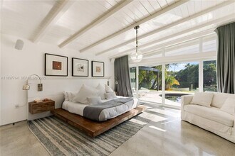 270 Island Dr in Key Biscayne, FL - Building Photo - Building Photo