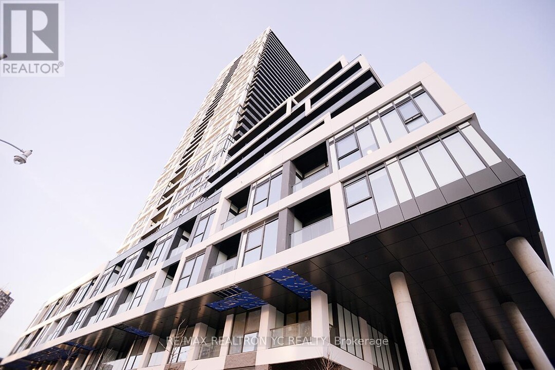 5-2705 Defries St in Toronto, ON - Building Photo