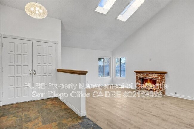 9018 Outinda St in Spring Valley, CA - Building Photo - Building Photo