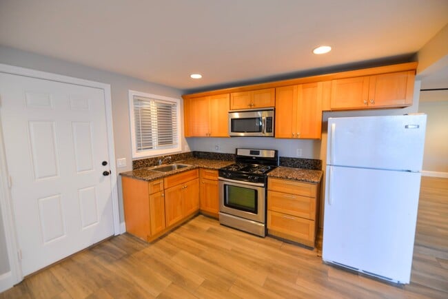 1006 S El Camino Real in San Clemente, CA - Building Photo - Building Photo