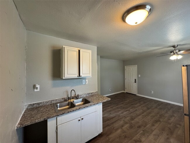 property at 2705 Lorraine St