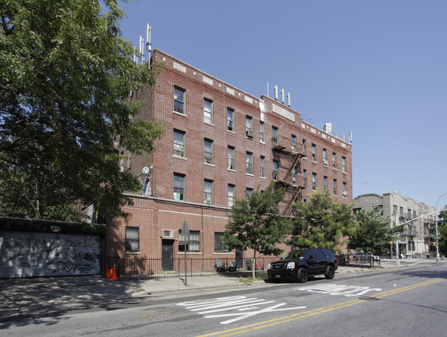 564 E 4th St in Brooklyn, NY - Building Photo - Building Photo