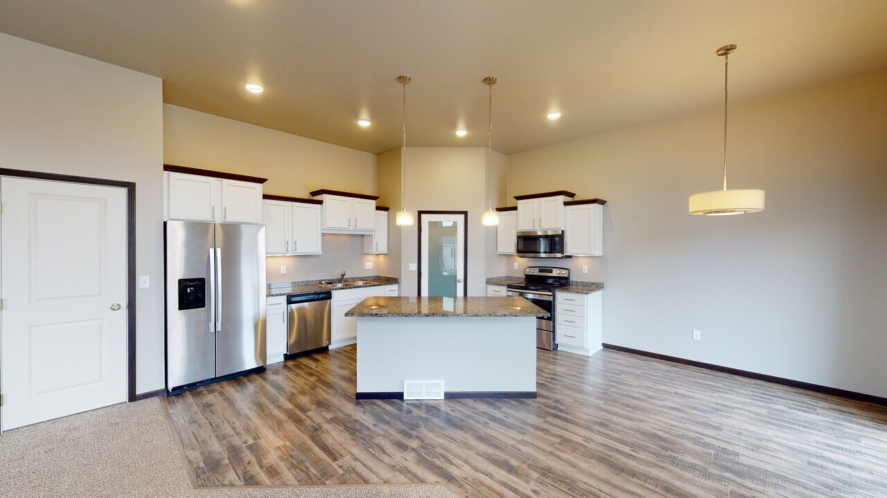 Diamond Creek Townhomes & Twinhomes in West Fargo, ND - Foto de edificio