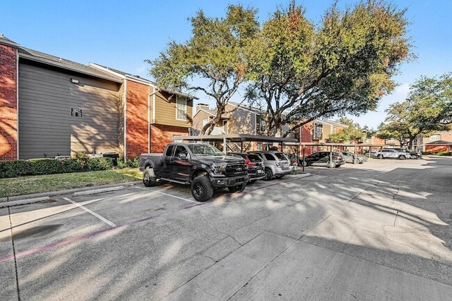 3621 W Northgate Dr, Unit 230, Unit 230