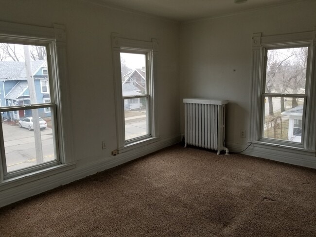 435 E Centerway St in Janesville, WI - Building Photo - Building Photo