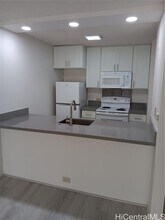 98-500-500 Koauka Loop in Aiea, HI - Building Photo - Building Photo