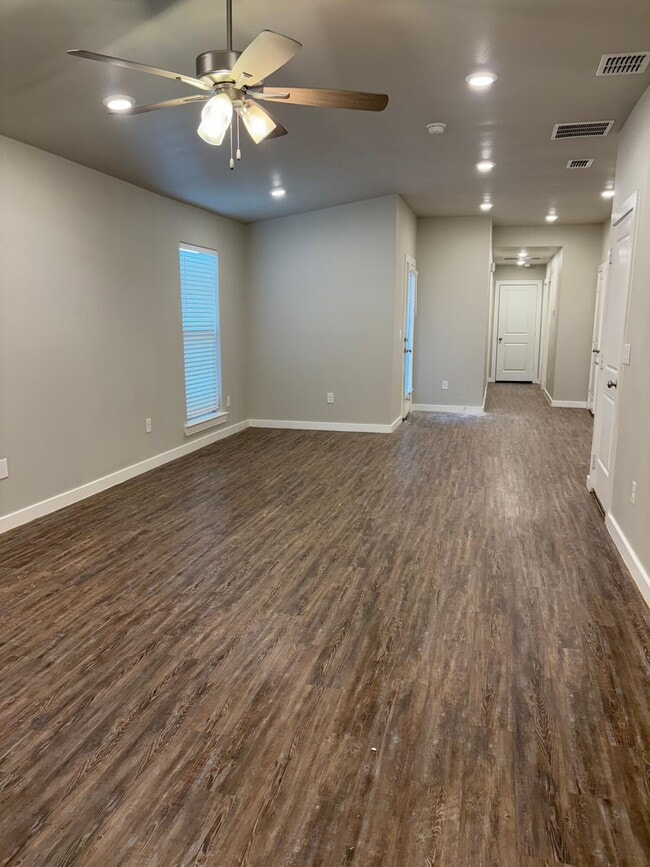 2010 Bryan Ave in Wolfforth, TX - Building Photo - Building Photo