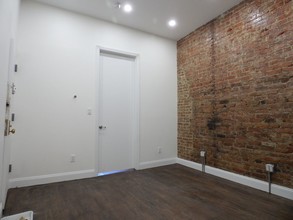 269 Albany Ave in Brooklyn, NY - Building Photo - Floor Plan