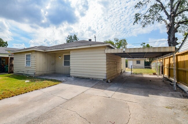 6741 Limestone St in Houston, TX - Building Photo - Building Photo