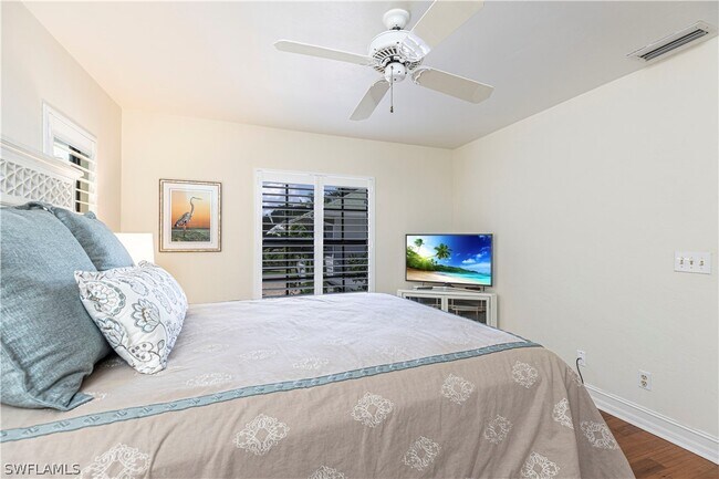 property at 398 7th Ave S