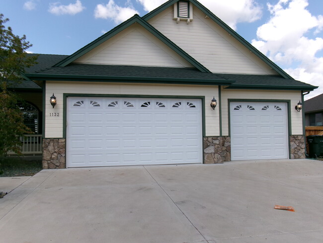 property at 1132 San Marcos Cir