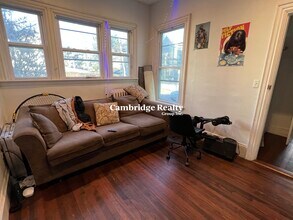 76 Curtis St, Unit #1 in Somerville, MA - Building Photo - Building Photo