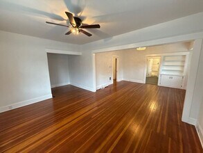 244 14th St SE in Salem, OR - Building Photo - Building Photo